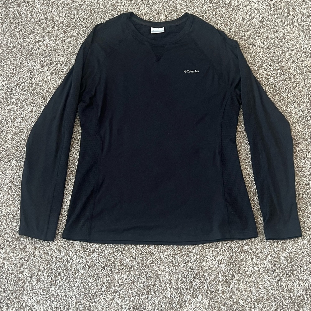 Black Long Sleeve Athletic Top